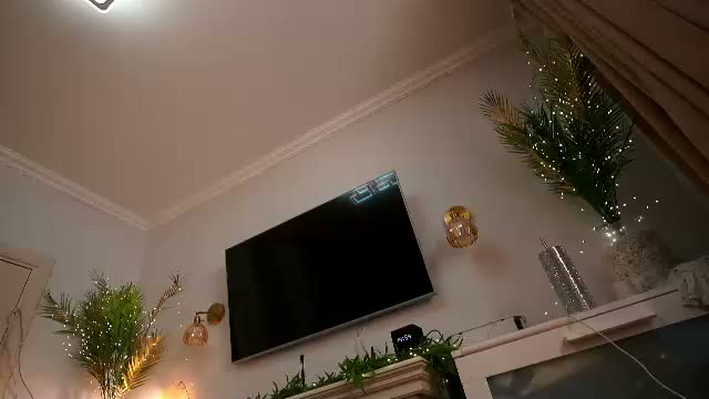 oh_julie cam show from Chaturbate on 2026-09-19 13:27