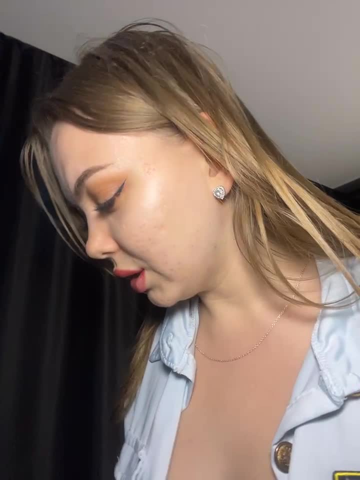 SinCityDoll Stripchat live recording 2026-08-06 11:50