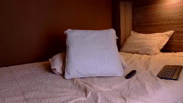 gigi_wilden Chaturbate cam show 2026-09-16 16:58